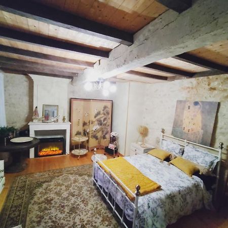 Campagne Et Mer Bed & Breakfast Saint-André-de-Lidon Екстериор снимка